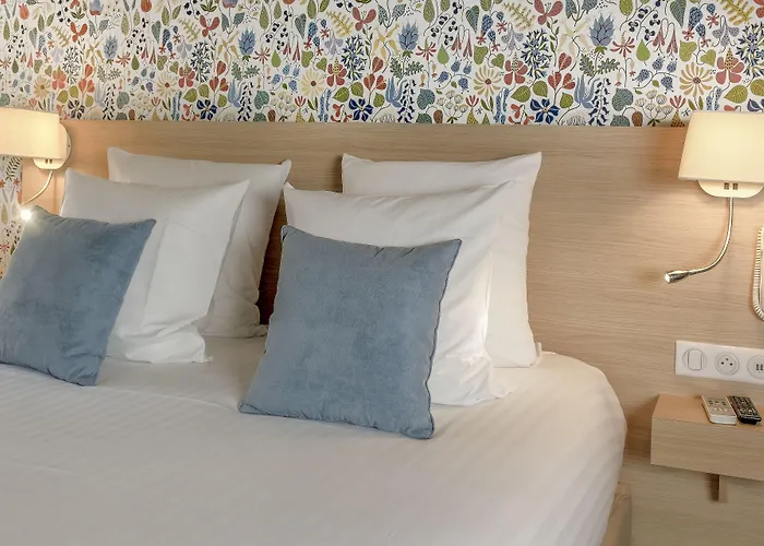 Du Centre, Un Ammi Hotel 2*