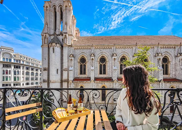 Hotel Du Centre, Un Ammi 2*