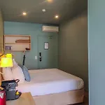 Du Centre, Un Ammi Hotel