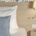 Du Centre, Un Ammi Hotel 2*