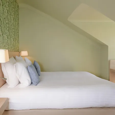 Du Centre, Un Ammi מלון 2*