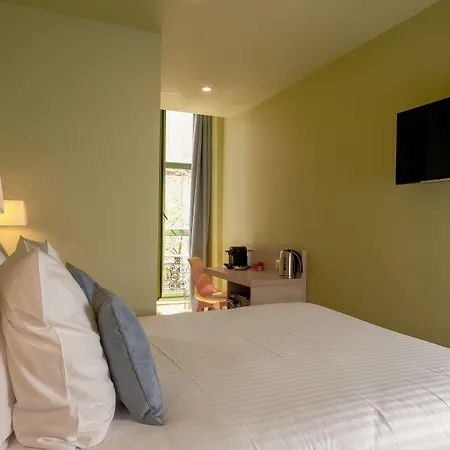 Du Centre, Un Ammi 2*