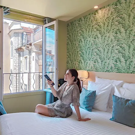 Du Centre, Un Ammi ניס