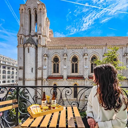 מלון Du Centre, Un Ammi 2*