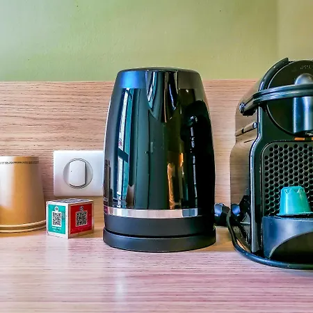 מלון Du Centre, Un Ammi