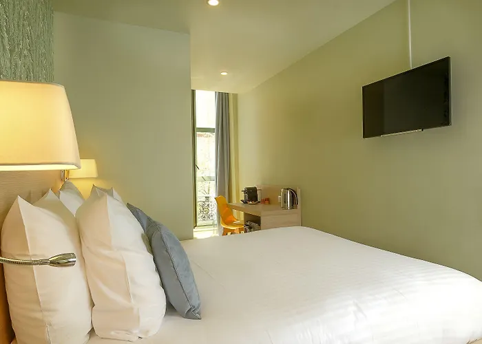 Hotel Du Centre, Un Ammi 2*