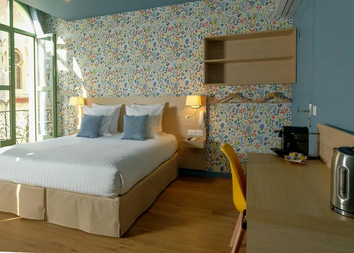 Du Centre, Un Ammi 2* Nice