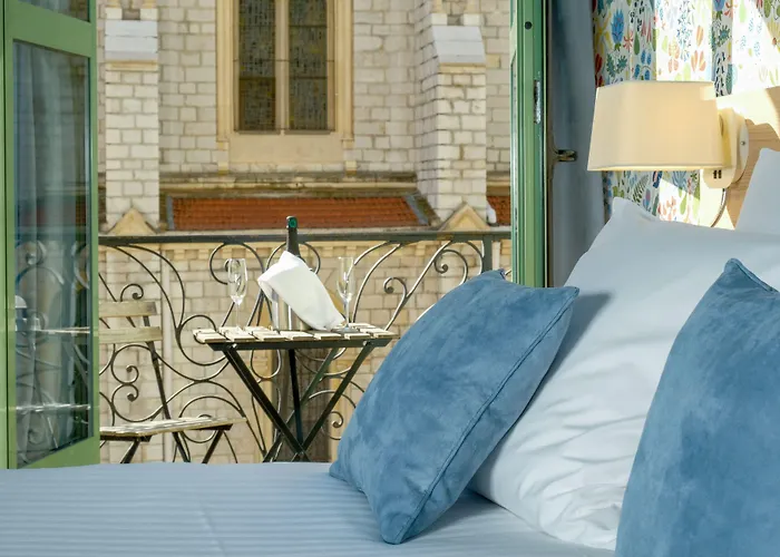 Du Centre, Un Ammi 2*