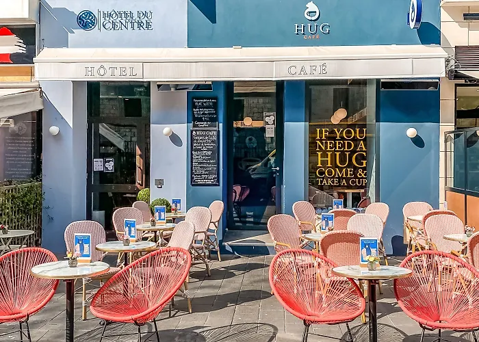 Du Centre, Un Ammi Hotel 2*