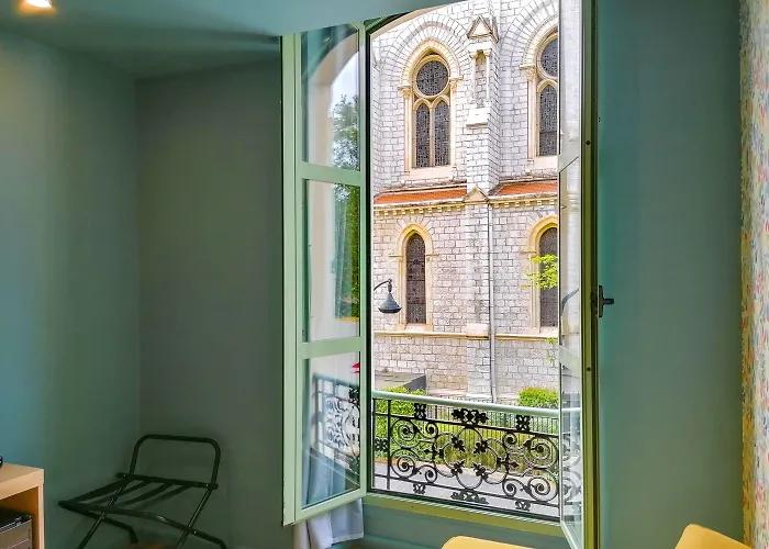 Du Centre, Un Ammi 2*