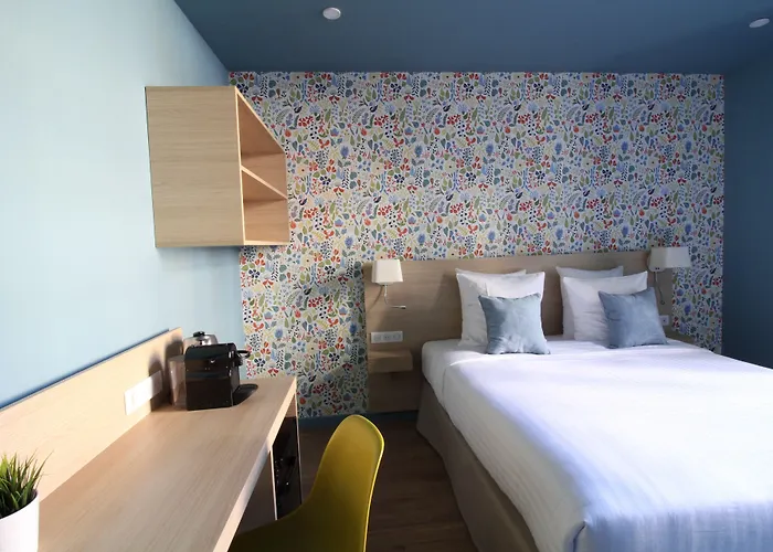 Du Centre, Un Ammi 2* Nice