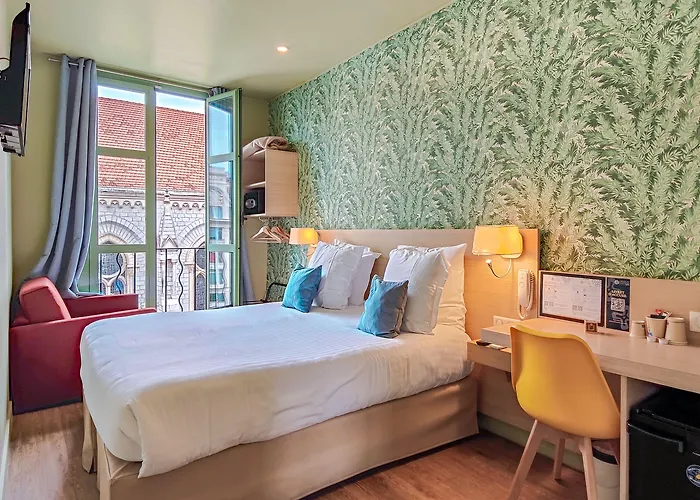 Du Centre, Un Ammi 2* Nice