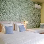 Du Centre, Un Ammi Hotel